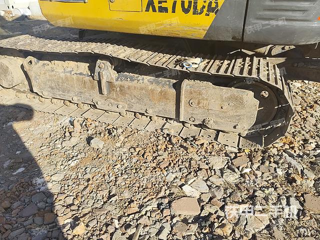 單側(cè)履帶整體（整機(jī)外觀）