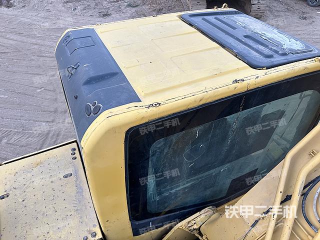 駕駛室頂部（整機(jī)外觀）