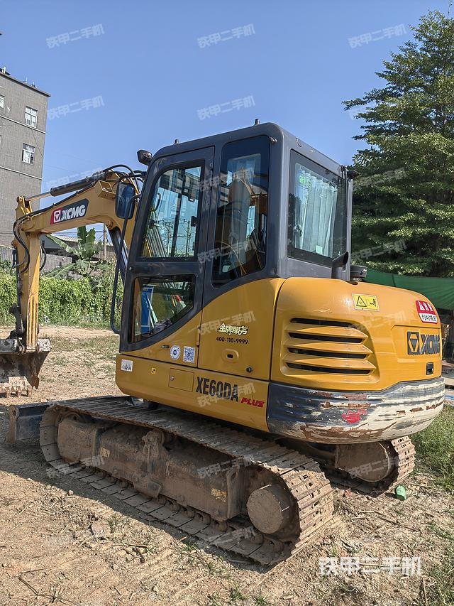 整机右后45°（整机外观）