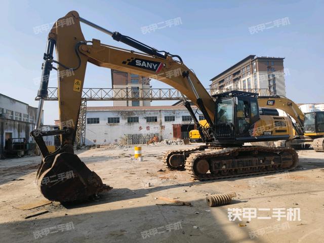三一重工SY375H挖掘机