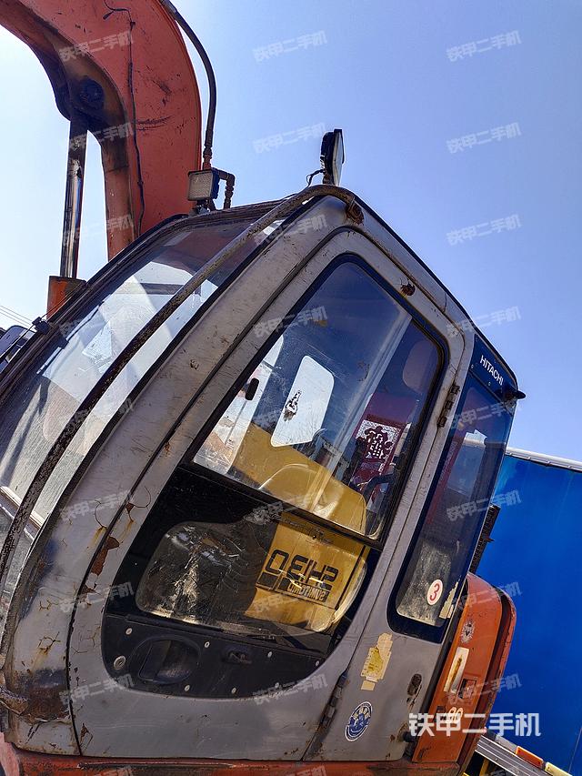 驾驶室整体（整机外观）