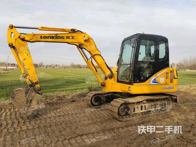 龙工LG6060挖掘机