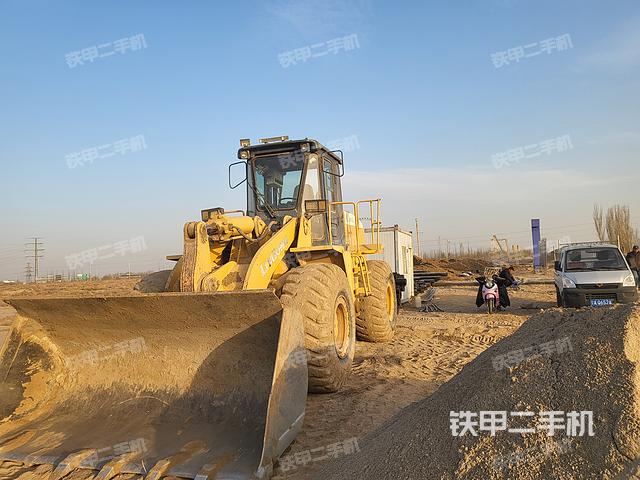 柳工ZL50CN裝載機(jī)