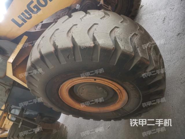 左前輪（行走機(jī)構(gòu)）