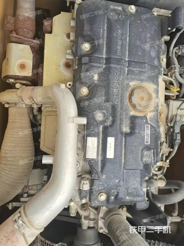 發(fā)動(dòng)機(jī)整體俯視(整機(jī)外觀) 發(fā)動(dòng)機(jī)整體俯視(整機(jī)外觀)