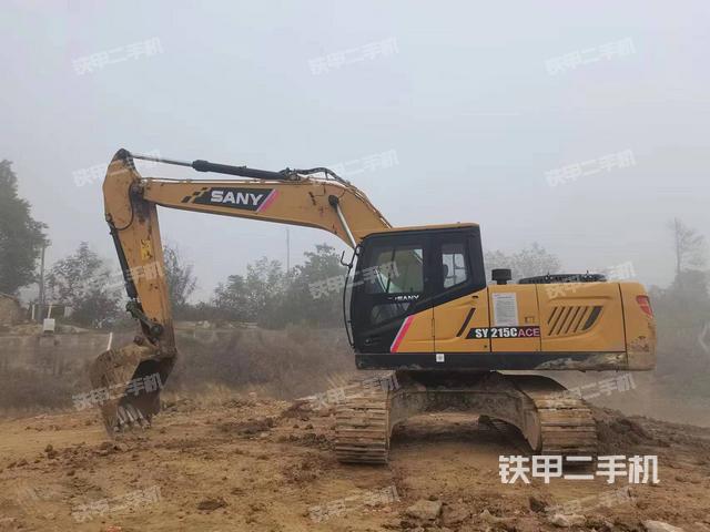 三一重工SY215C挖掘機(jī)