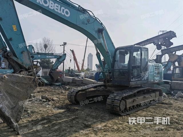 神钢SK260LC-10挖掘机