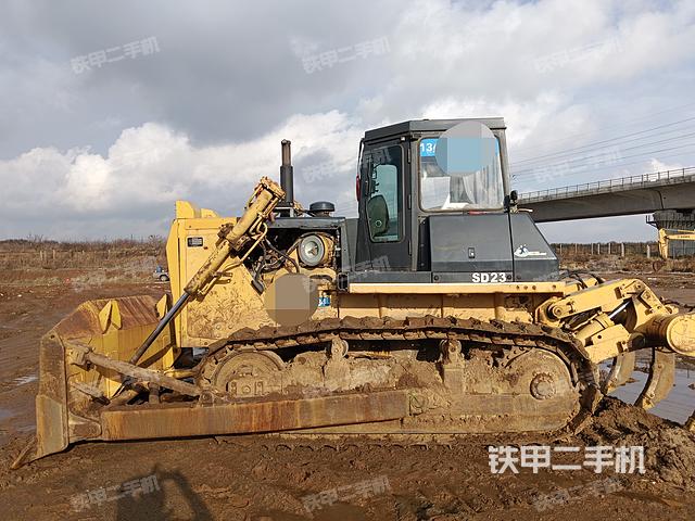 整機(jī)右后45°（設(shè)備外觀及核心部件）