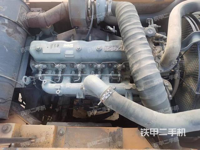 發(fā)動(dòng)機(jī)整體俯視（整機(jī)外觀）