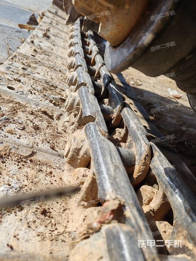 单侧履带整体（整机外观）