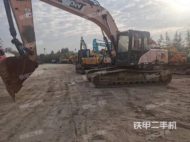 三一重工SY235C挖掘機(jī)
