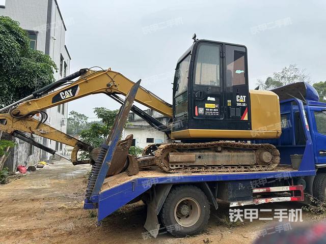 卡特彼勒CAT?305.5E2 小型液壓挖掘機(jī)