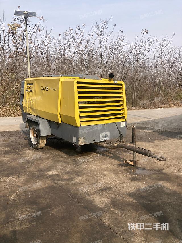 整机右后45°（设备外观及核心部件）