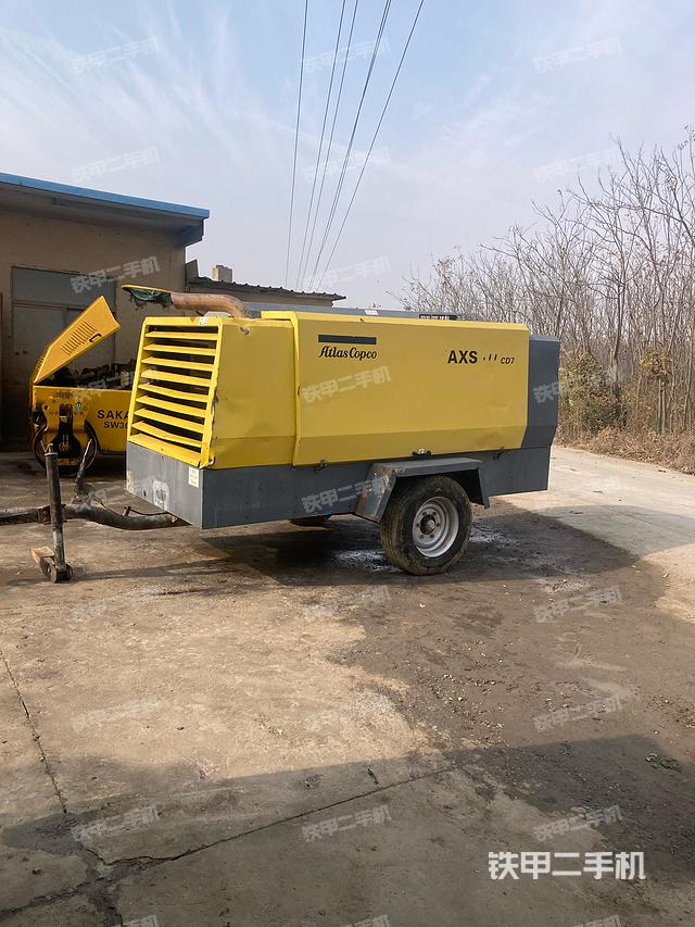 整机左侧（设备外观及核心部件）