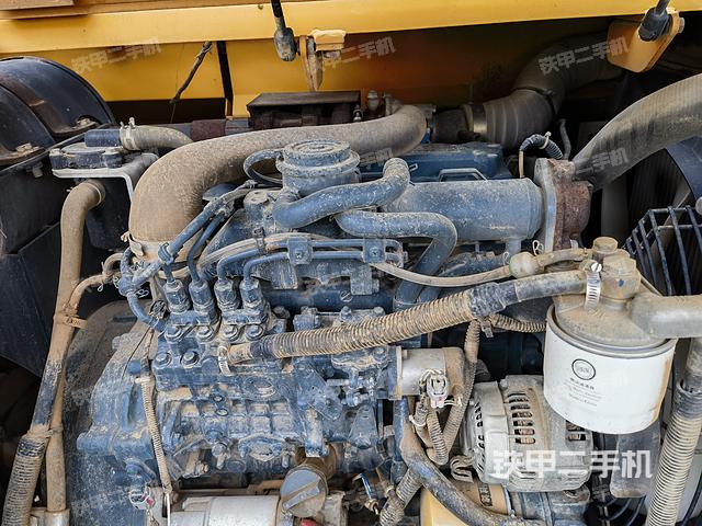 发动机整体俯视（整机外观）