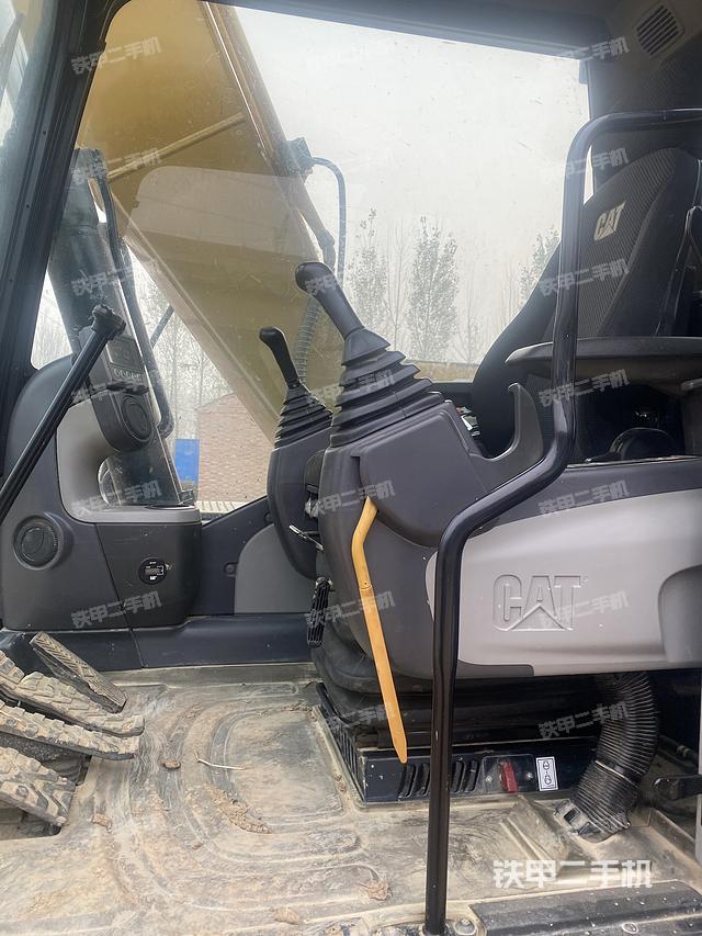 驾驶室整体（整机外观）