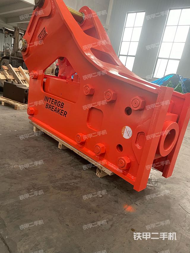 整机右侧（设备外观及核心部件）