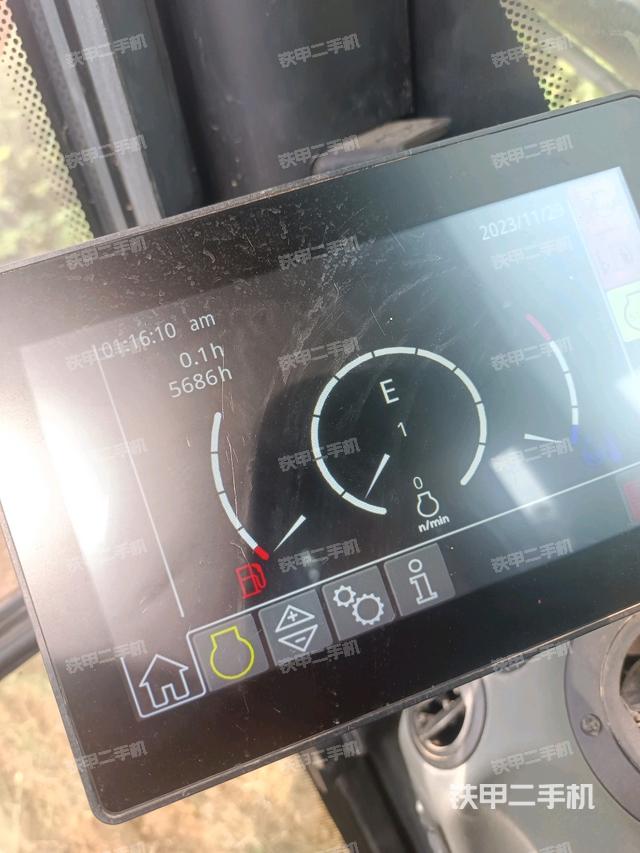 显示屏 （驾驶室部分）