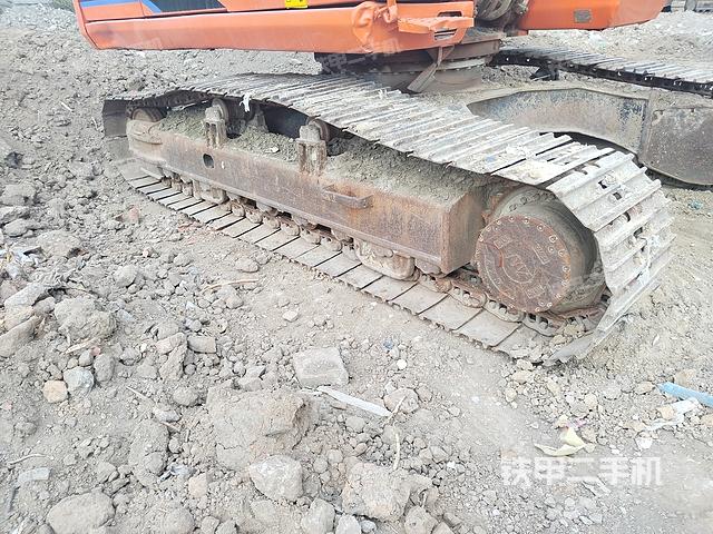 单侧履带整体（整机外观）