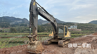 黔西南布依族苗族自治州出售 沃尔沃 EC210B 挖掘机