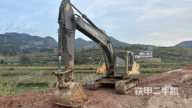 沃爾沃EC210B挖掘機(jī)