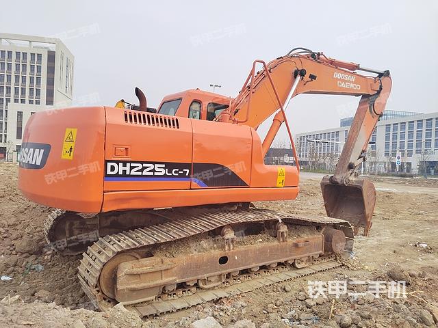 整机右后45°（整机外观）