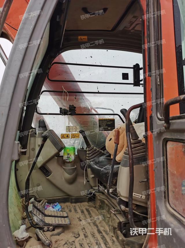 驾驶室整体（整机外观）