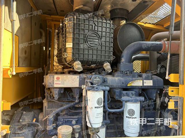 发动机左侧（整机外观及大件）