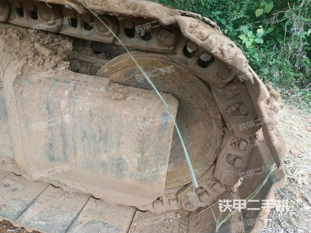 左驱动轮(行走机构) 左驱动轮(行走机构)