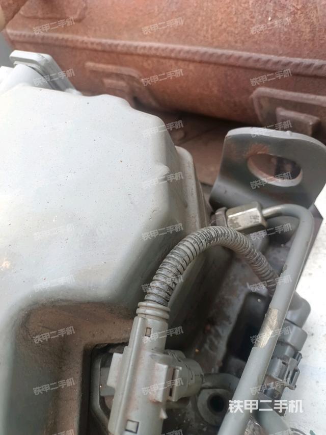 气门室盖螺丝特写(上车部件) 气门室盖螺丝特写(上车部件)