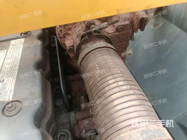 增压器特写(上车部件) 增压器特写(上车部件)