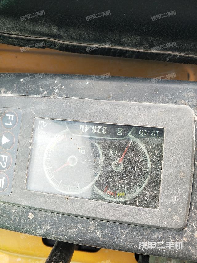 驾驶室整体（整机外观）