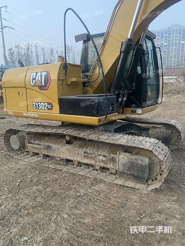 驾驶室顶部（整机外观）