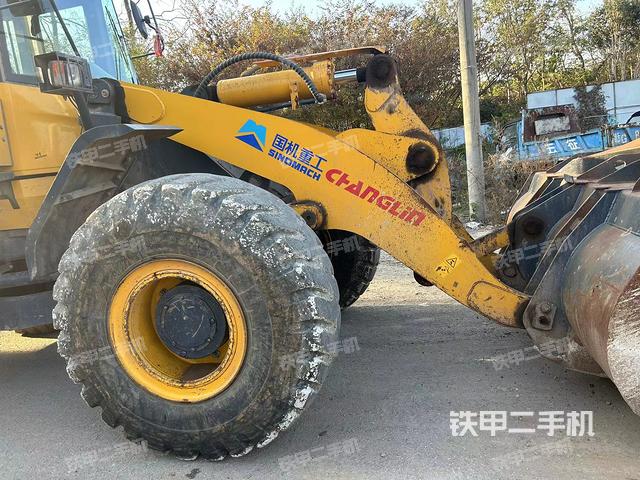 工作装置整体（整机外观及大件）