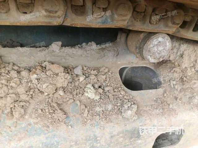 左侧履带整体 (行走机构) 左侧履带整体 (行走机构)