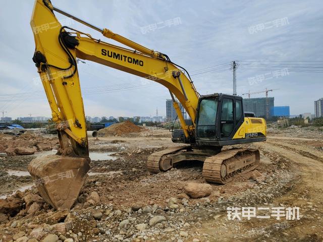 住友SH240-6挖掘机