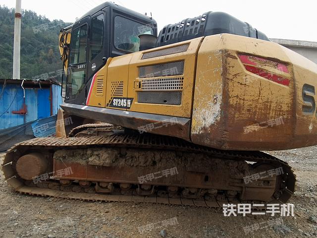 驾驶室整体（整机外观）