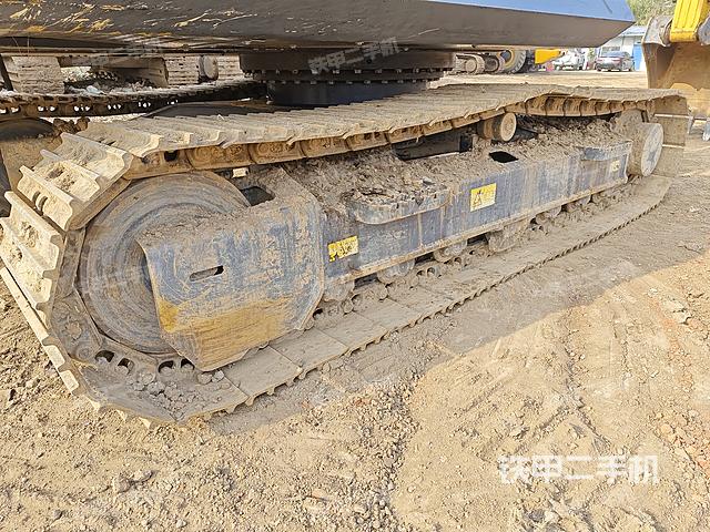 单侧履带整体（整机外观）