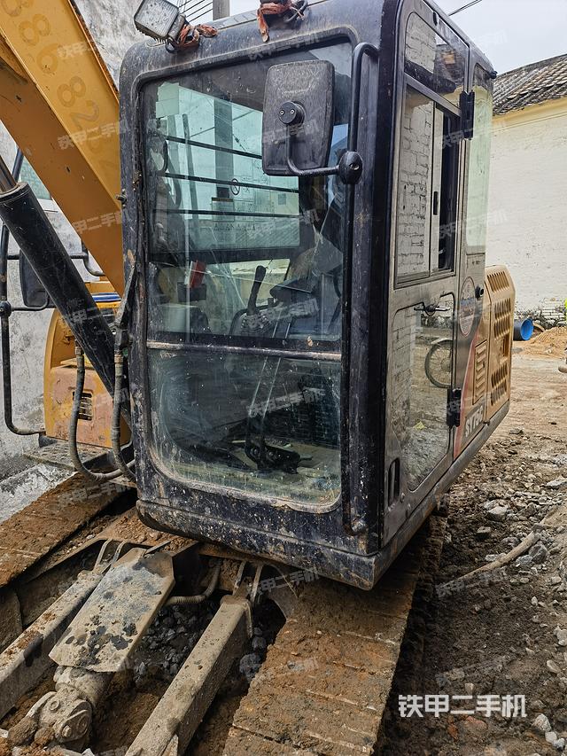 驾驶室整体（整机外观）