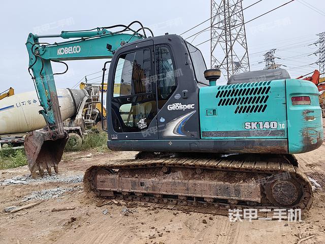 神鋼SK140LC-8挖掘機(jī)