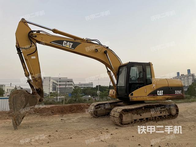 卡特彼勒320C挖掘机