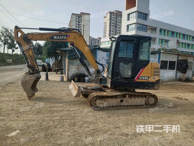 三一重工SY55C挖掘机