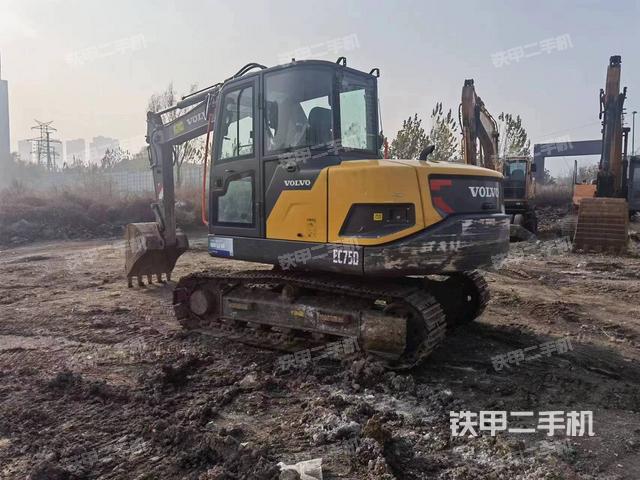 沃爾沃EC75D挖掘機(jī)