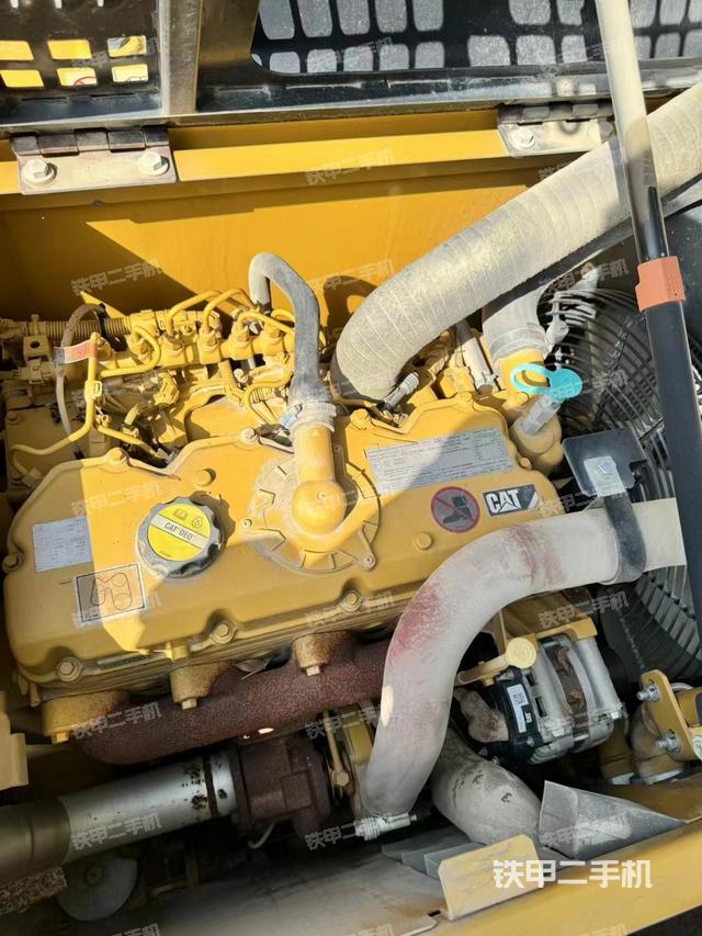 发动机整体俯视（整机外观）