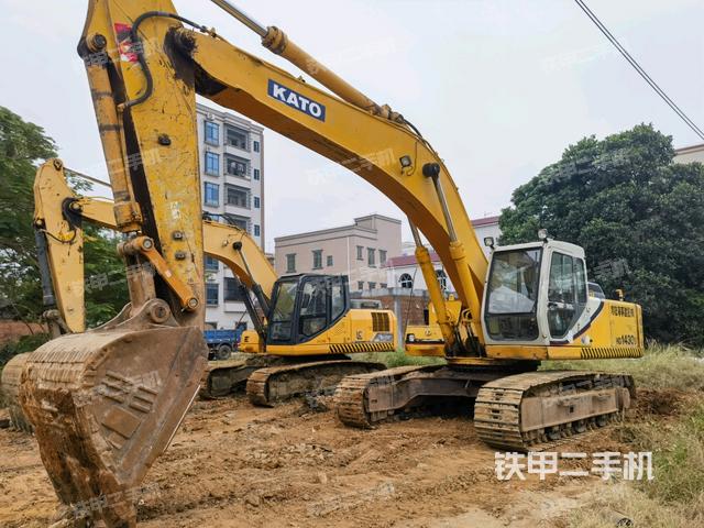 加藤HD1430III挖掘机