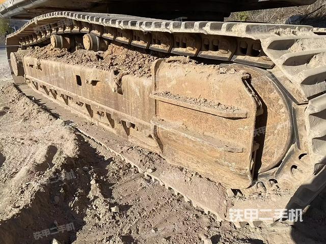 单侧履带整体（整机外观）