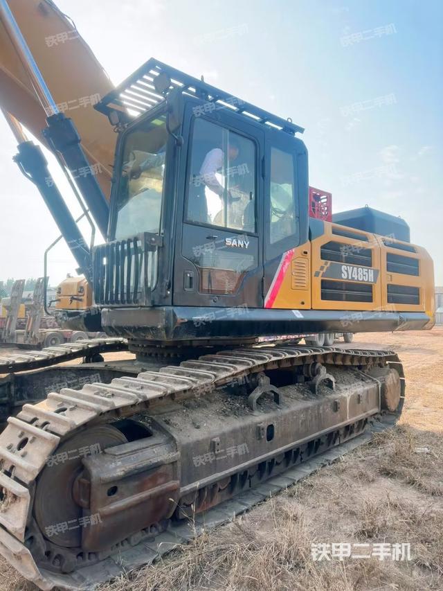 驾驶室整体（整机外观）