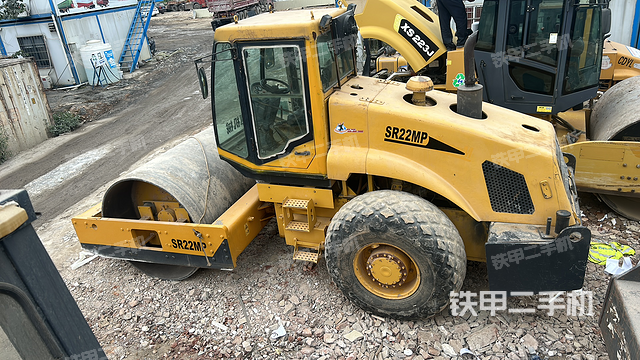 整机左侧（设备外观及核心部件）