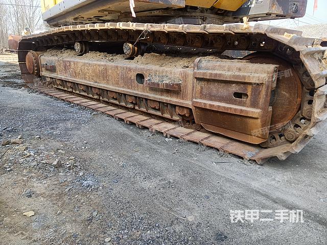 单侧履带整体（整机外观）