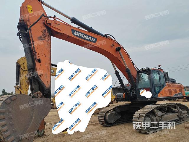 斗山DX500LC-9C挖掘机
